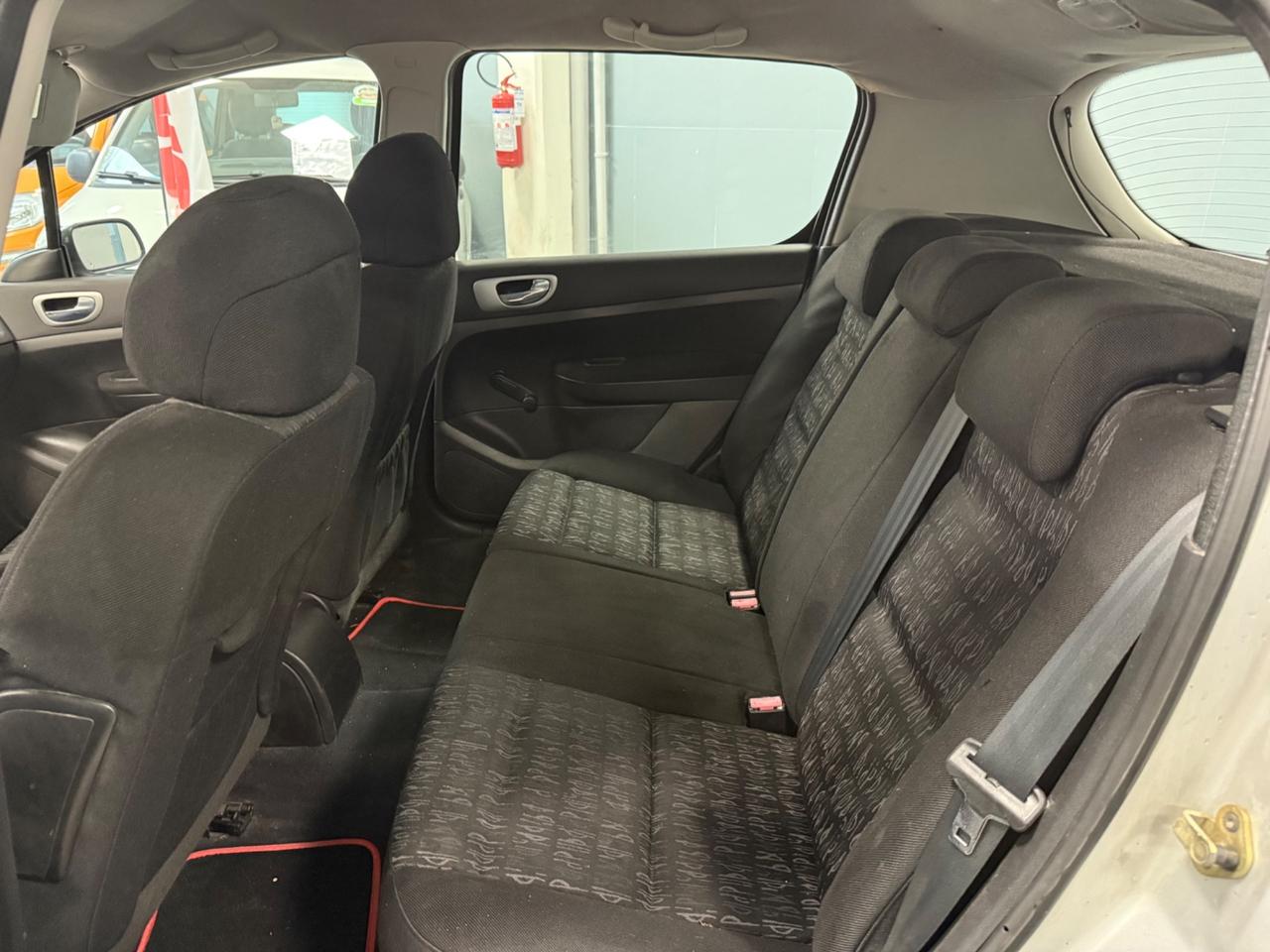 Peugeot 307 1.6 16V 5p. XR 109CV