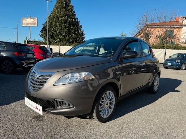 Lancia Ypsilon 1.2 69 CV 5 porte S&S Gold