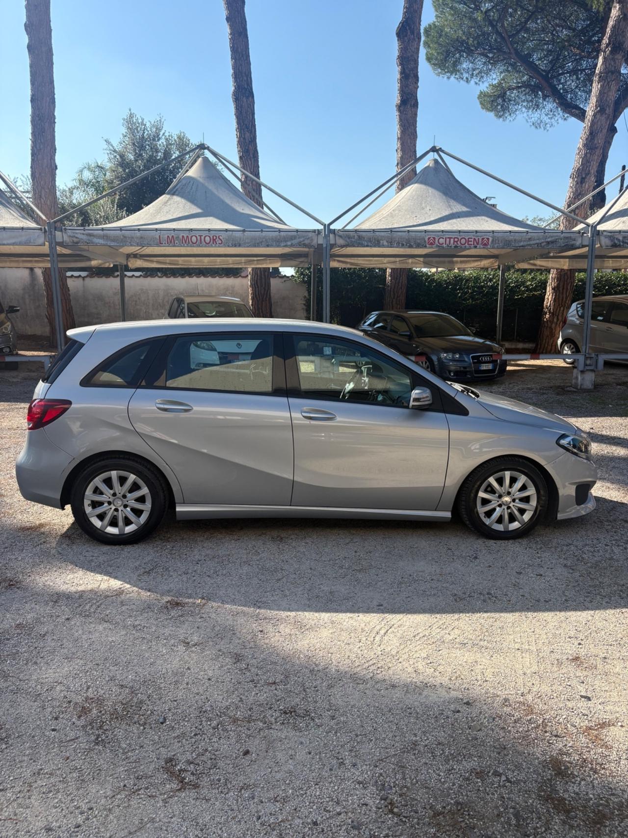 Mercedes-benz B 180 d Premium
