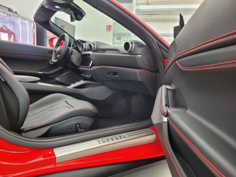Ferrari Portofino - SOSP MAGNERIDE - PASSENGER DISPLAY
