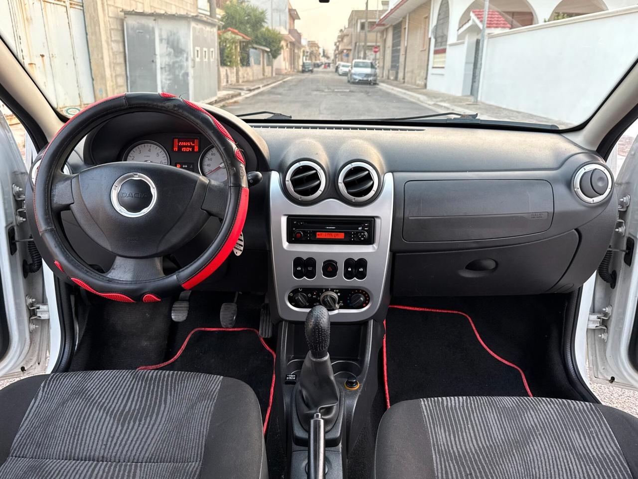 Dacia Sandero 1.4 75CV GPL Lauréate - 2009