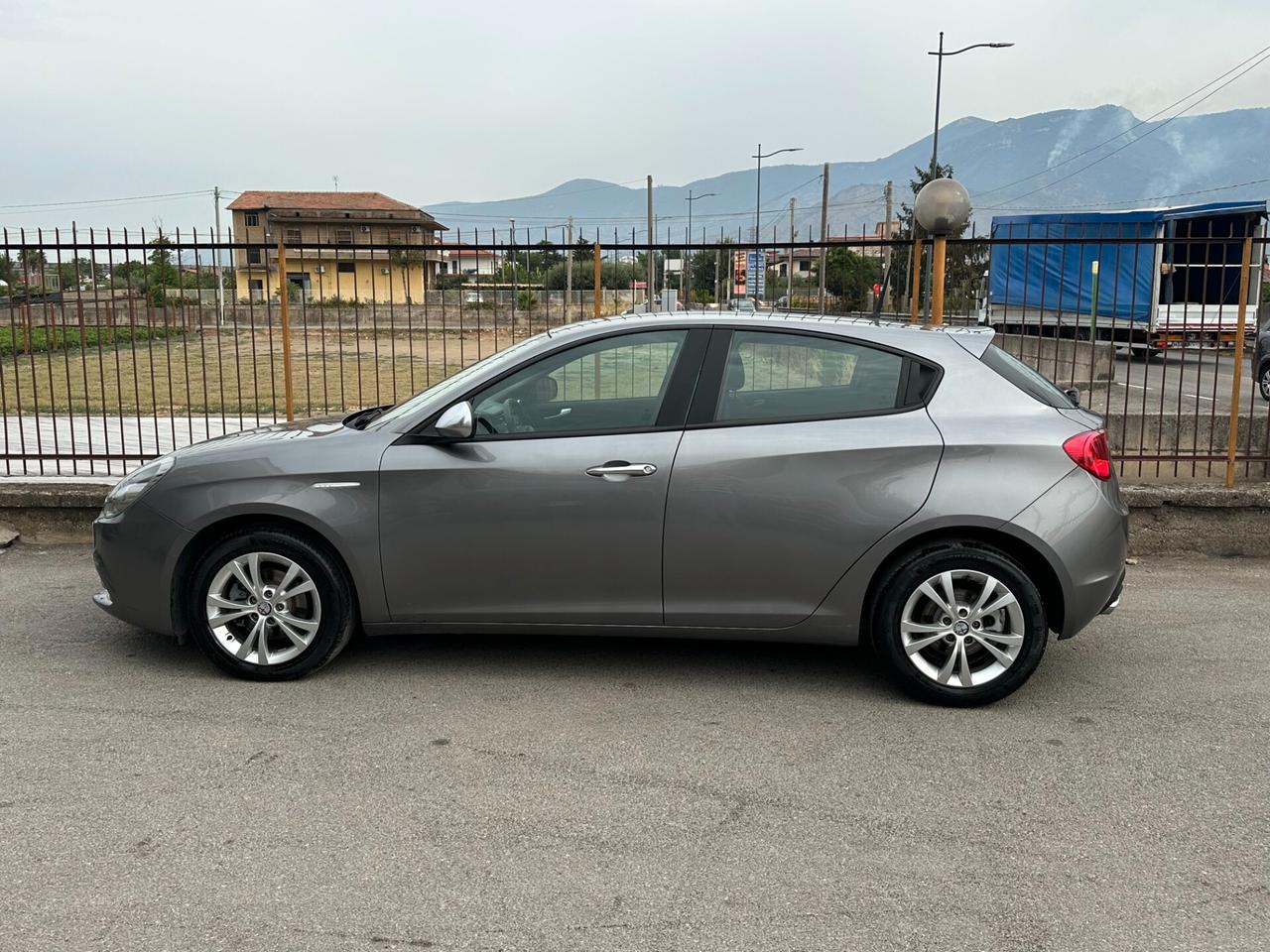 Alfa Romeo Giulietta 1.6 JTDm TCT 120 CV Super Automatica