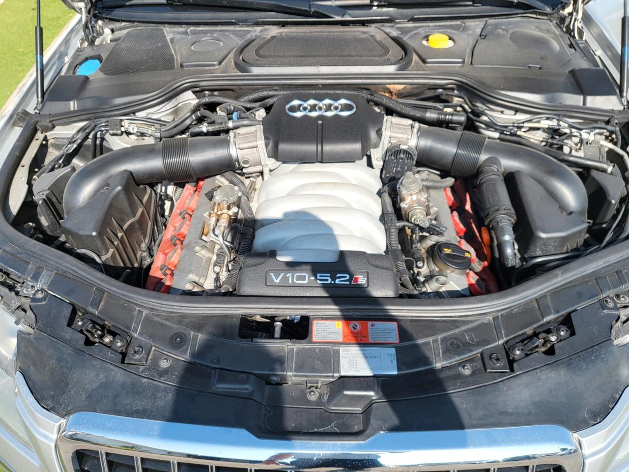 Audi A8 S8 5.2 V10 450cv. quattro tiptronic