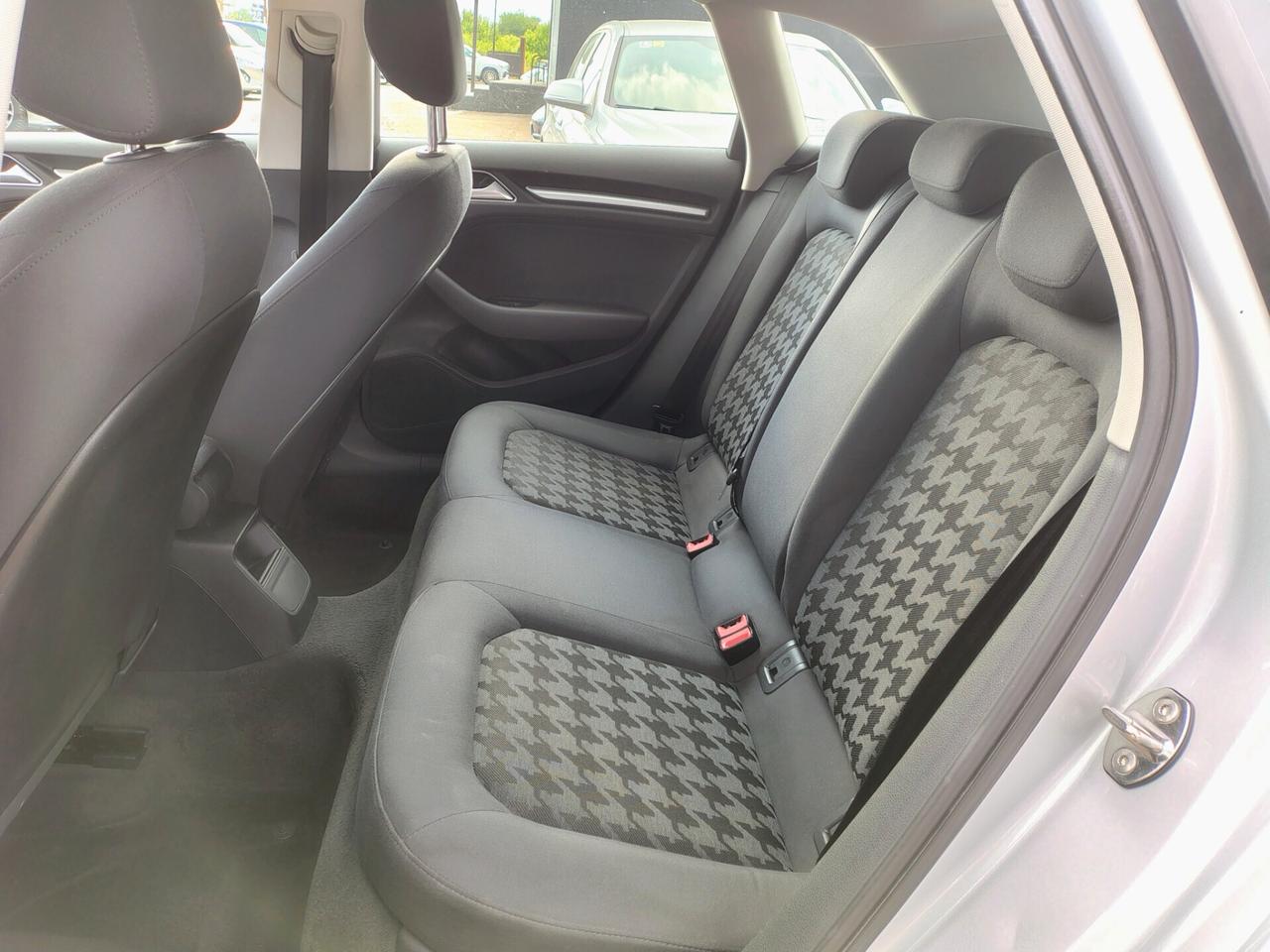 Audi A3 SPB 1.6 TDI clean diesel Ambition