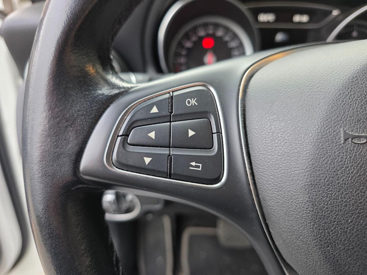 Mercedes-Benz GLA 200 GLA-Clas #7563