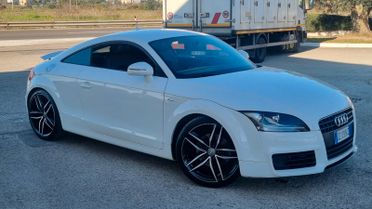 Audi TT Coupé 2.0 TDI quattro Advanced plus