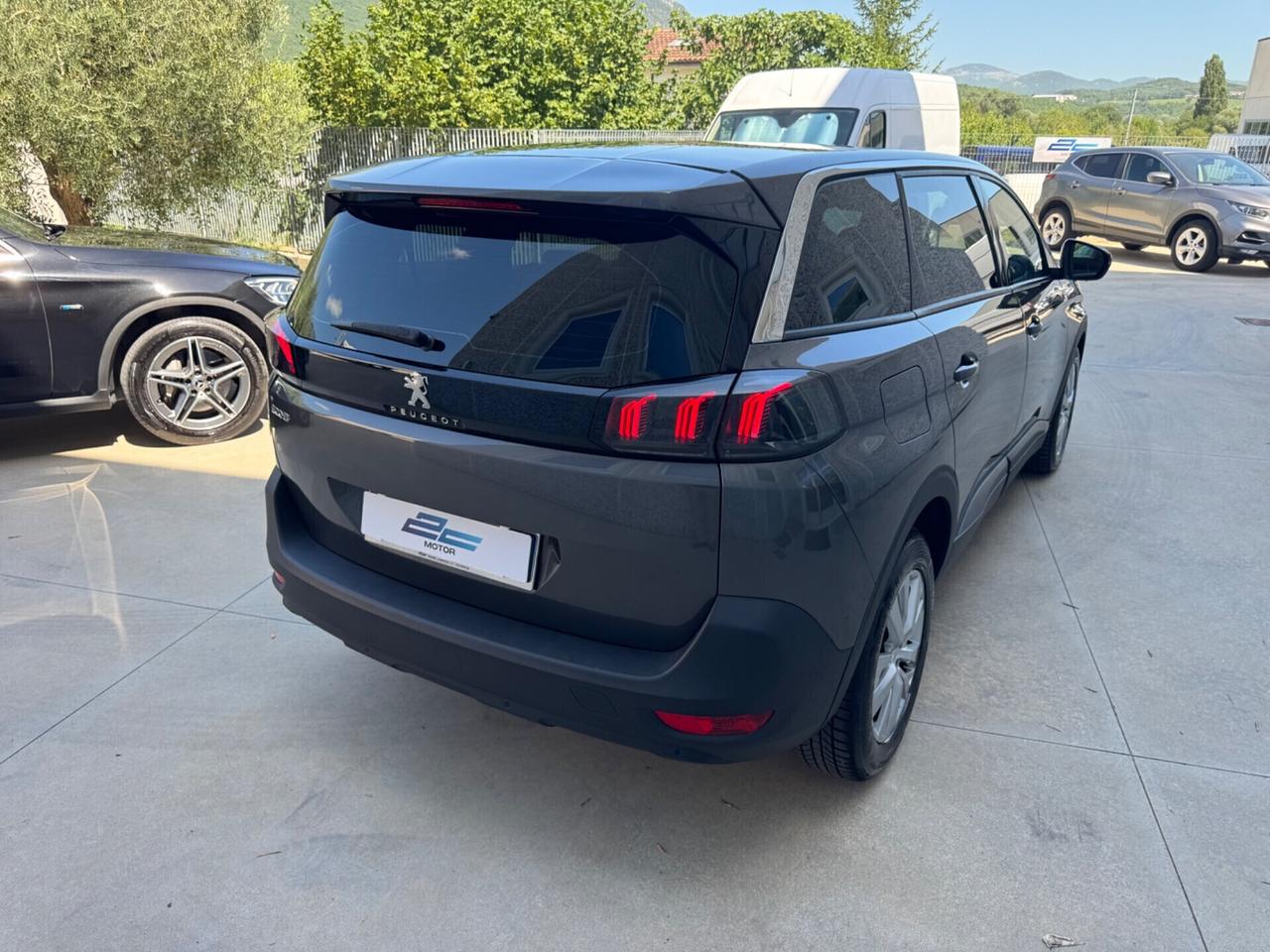PEUGEOT 5008 7 POSTI BlueHDi 130 Business EAT8 S/S automatica