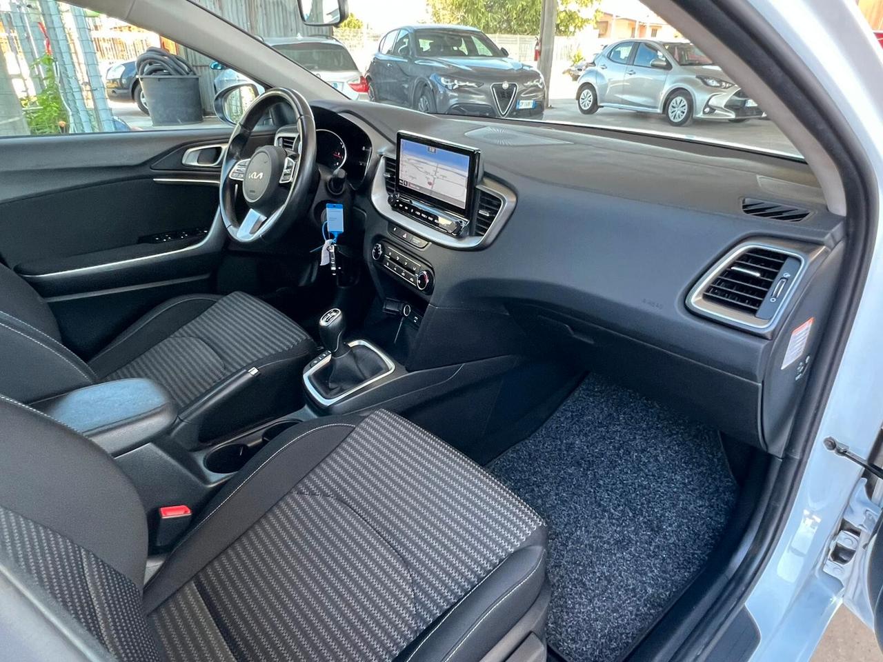 Kia Ceed Sportswagon 1.6 CRDi 136 CV MHEV iMT SW Business Class