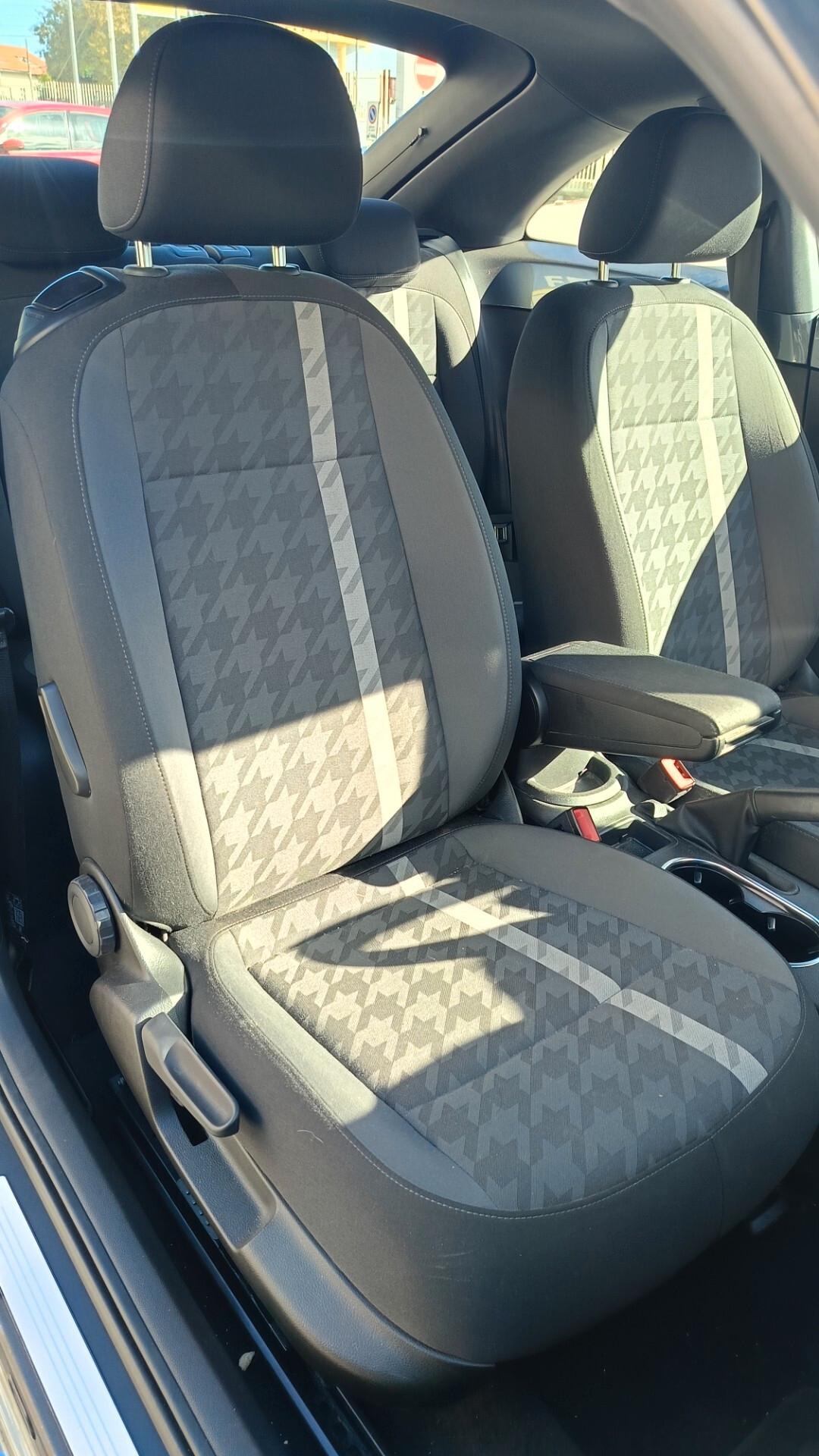 Volkswagen Maggiolino 2.0 TDI DSG Design BlueMotion Technology