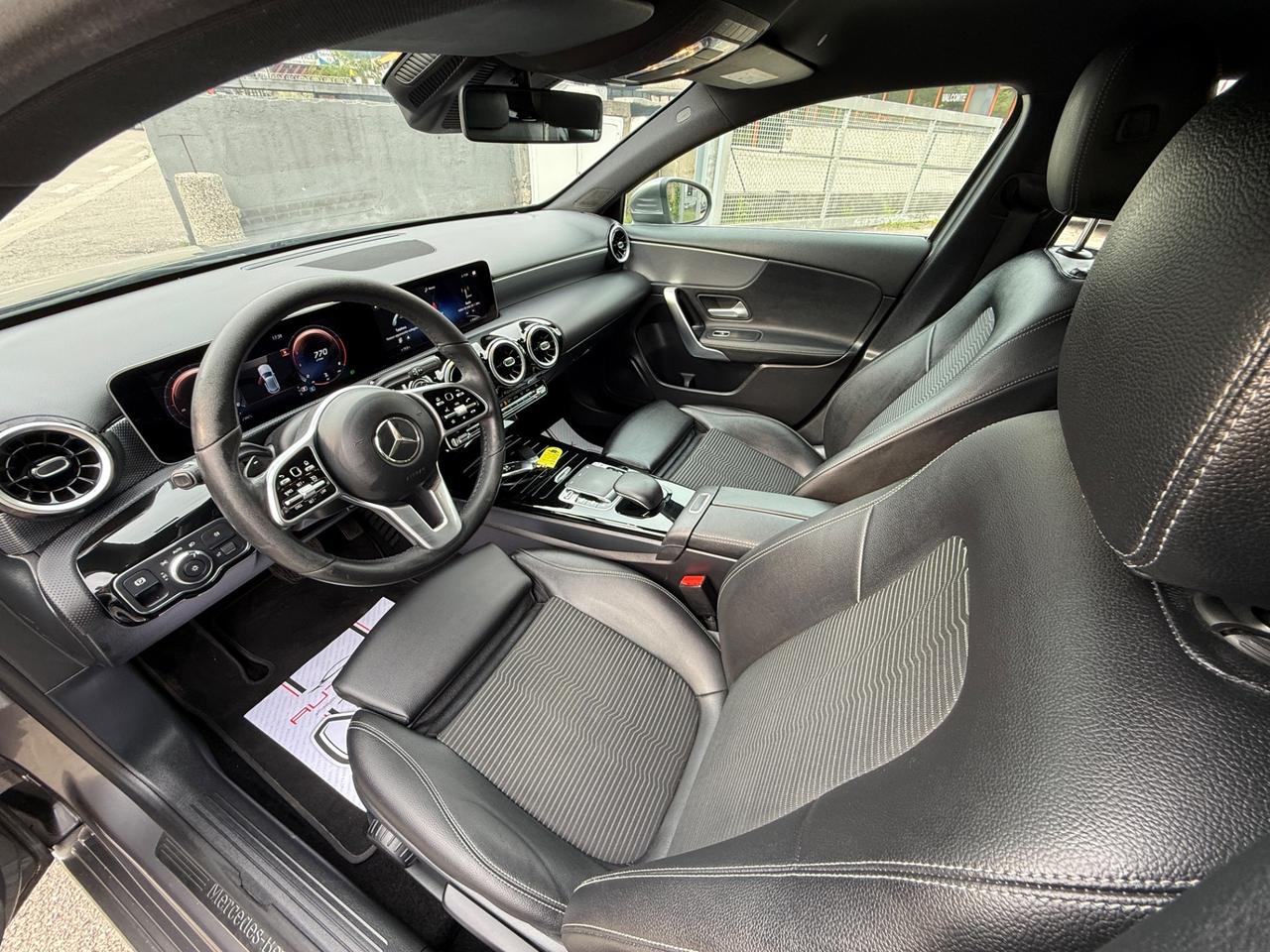 Mercedes-benz A 180BENZINA Automatic Premium NEOPATENTATI