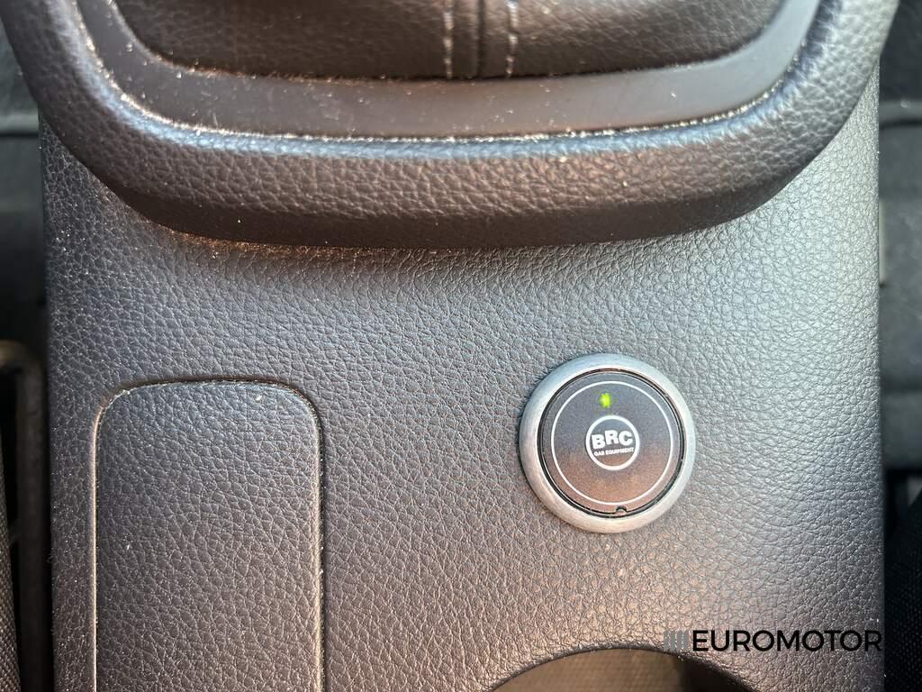 Kia Stonic 1.4 MPI Style Design Pack