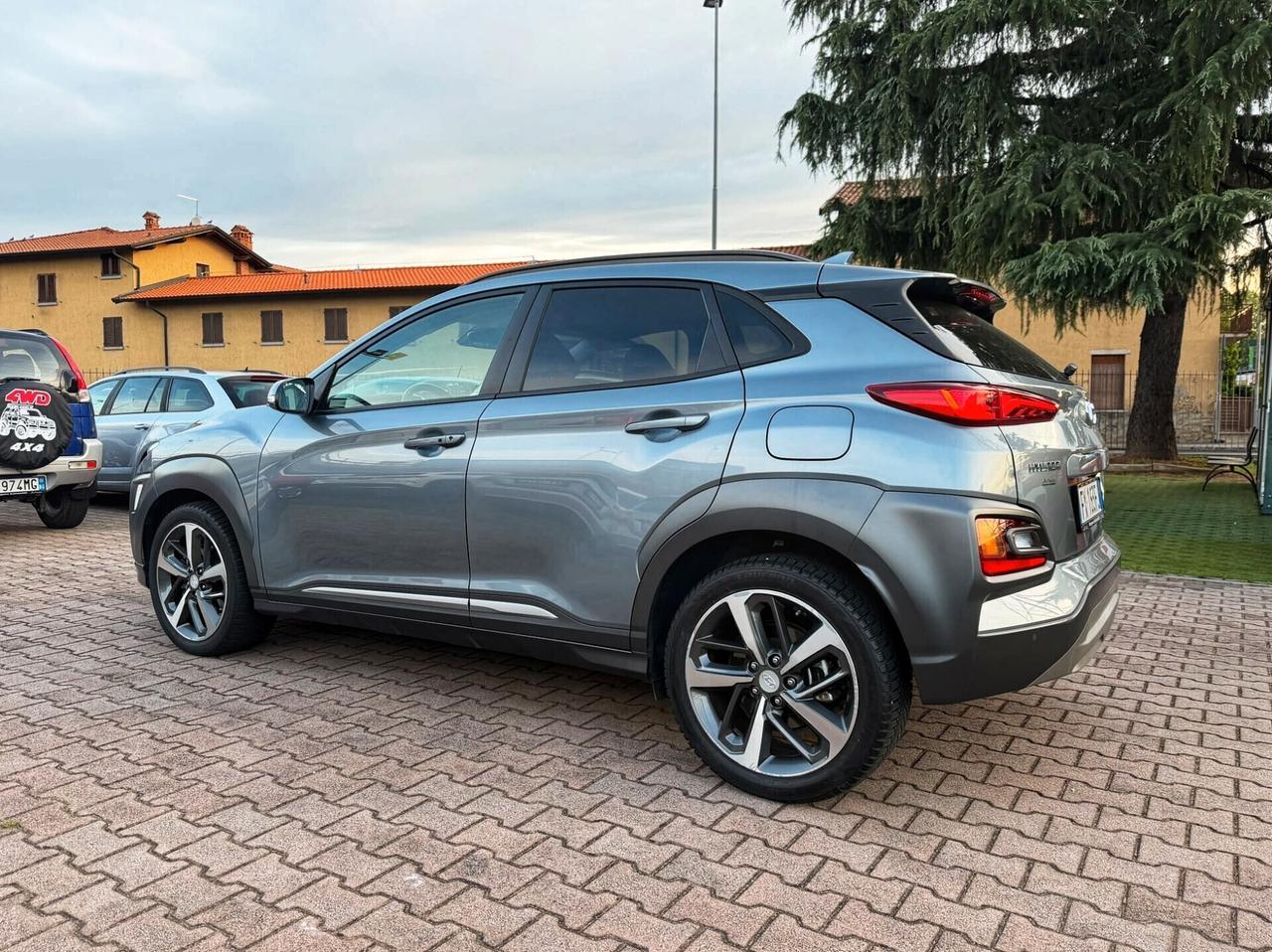 Hyundai Kona 1.6 CRDI 136 CV 4WD AUTOMATICA NAVIGA CAMERA SENSORI PDC OK NEOPATENTATI