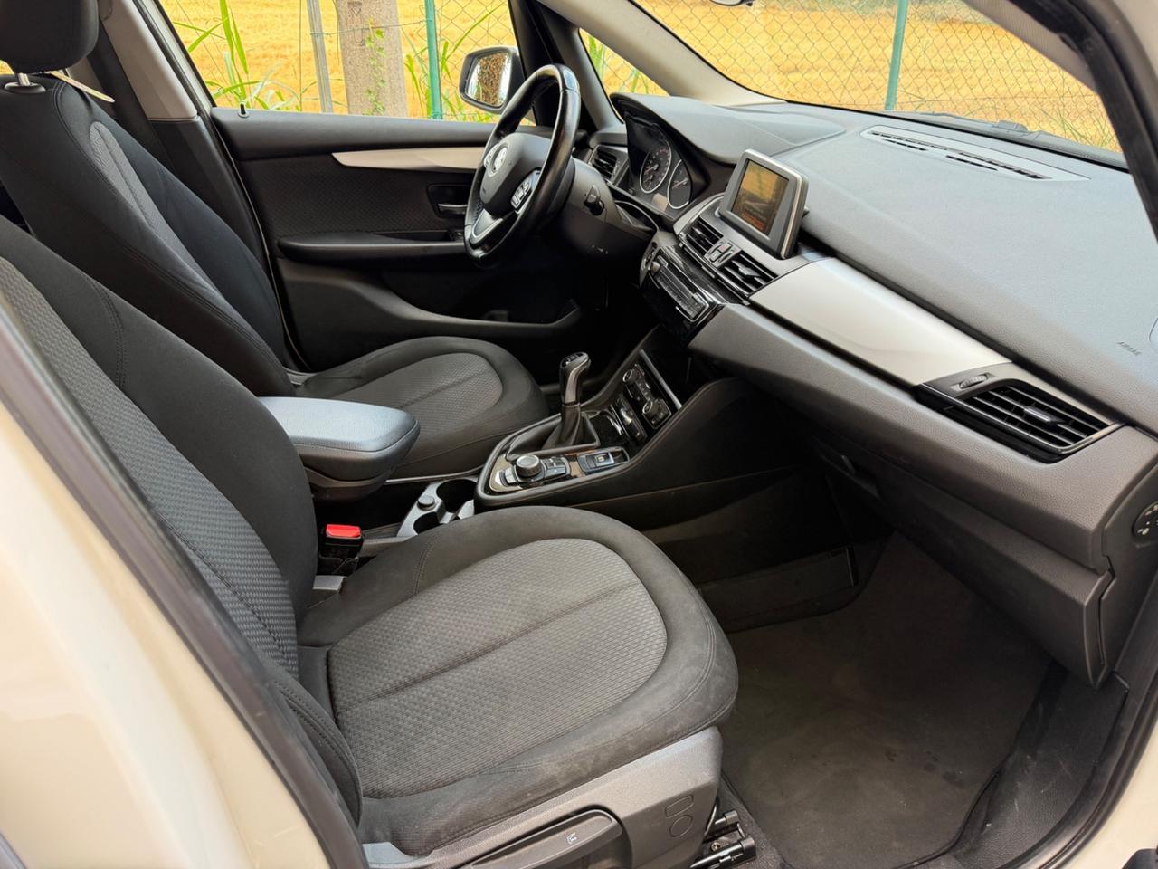 Bmw 2er Active Tourer 218i Advantage