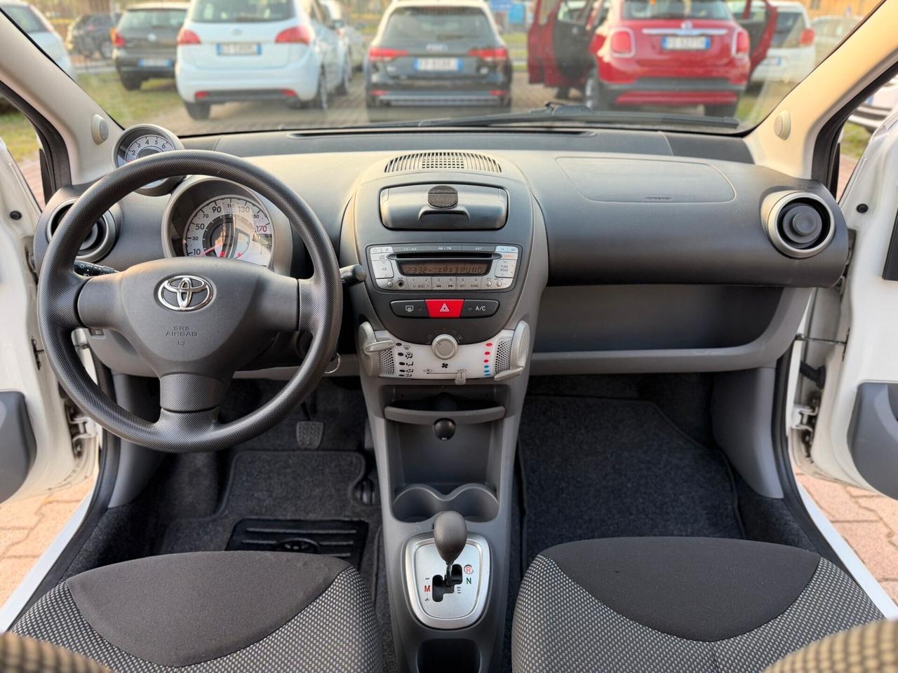Toyota Aygo 1.0 12V VVT-i 5 porte AUTOMATICA
