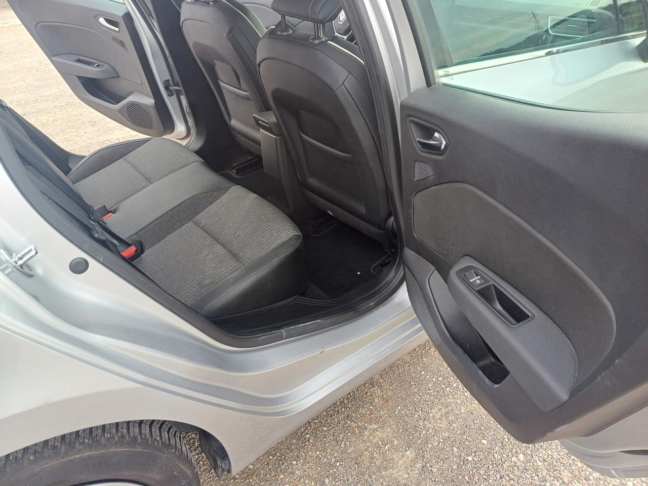 Renault Clio Blue dCi 115 CV 5 porte Initiale Paris