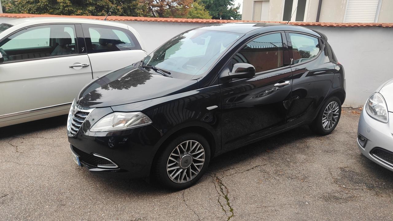 Lancia Ypsilon 1.3 MJT 16V 95 CV 5 porte S&S Gold