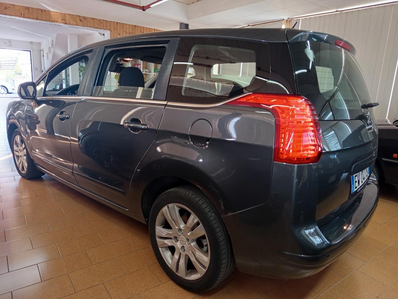 Peugeot 5008 1.6 diesel, 7 posti, 163 Mila chilometri