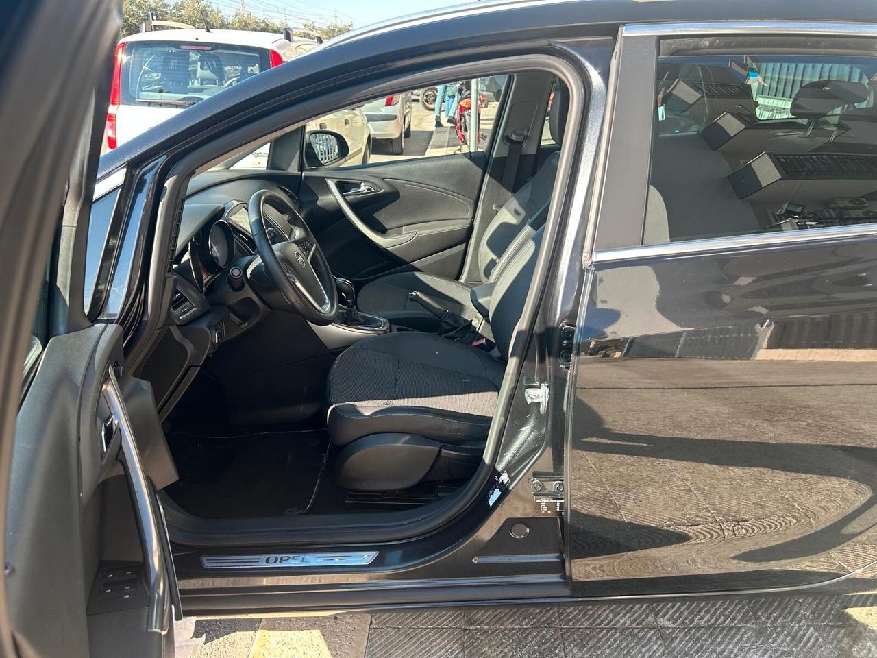 Opel Astra 1.4 100CV Sports Tourer Cosmo