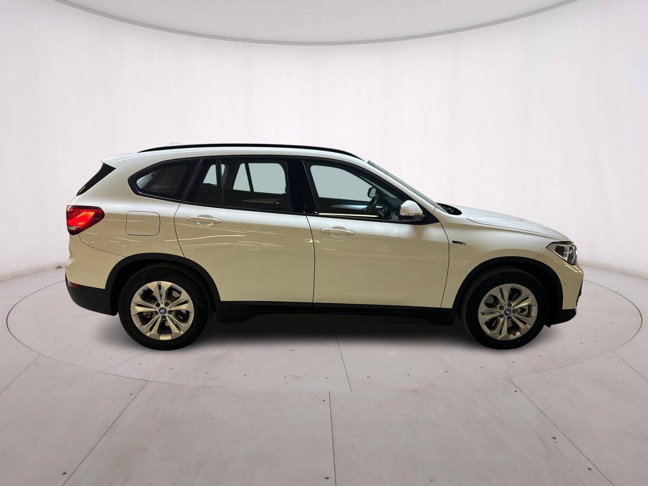 BMW X1 xDrive25e Advantage
