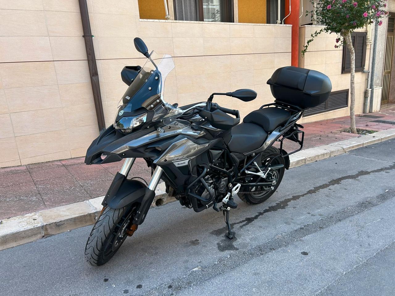 Benelli TRK 502