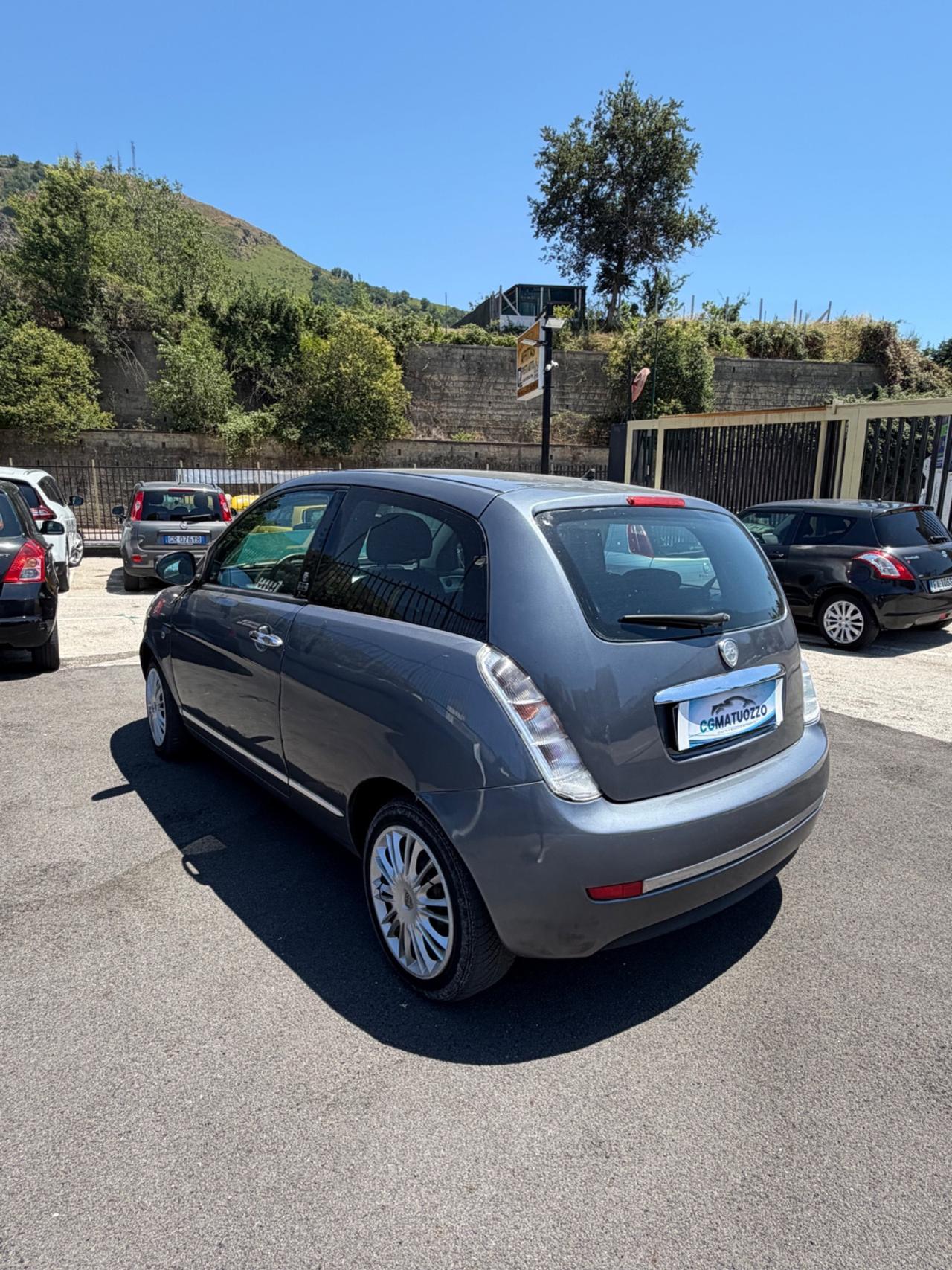 Lancia Ypsilon 1.2 69 CV Platinum