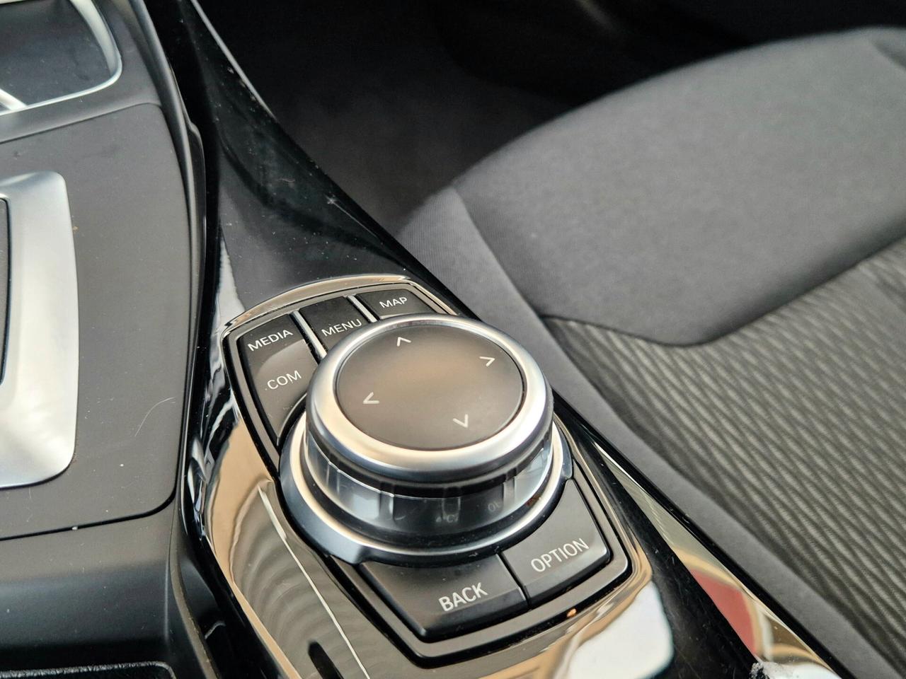 Bmw 116 116d 5p. Advantage