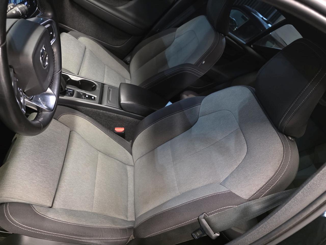 Volvo XC40 T2 automatico Core
