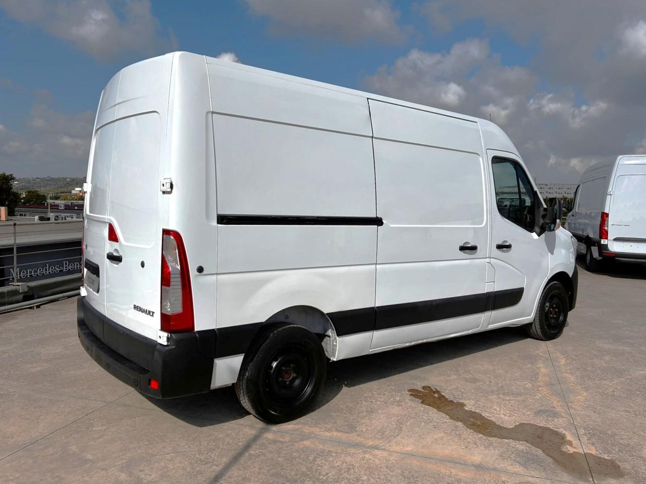 Renault Master 2.3 tdci 150 cv L2H2