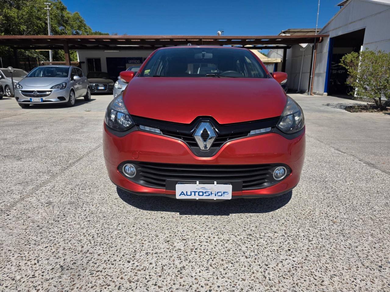 Renault Clio 1.2 75CV 5 porte Costume National