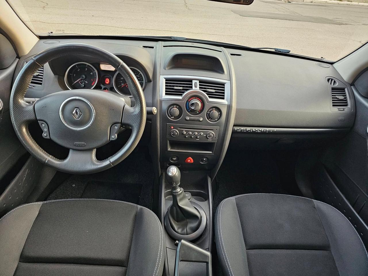 Renault Mégane 1.5 dCi/105CV Grandtour Serie Speciale Extreme