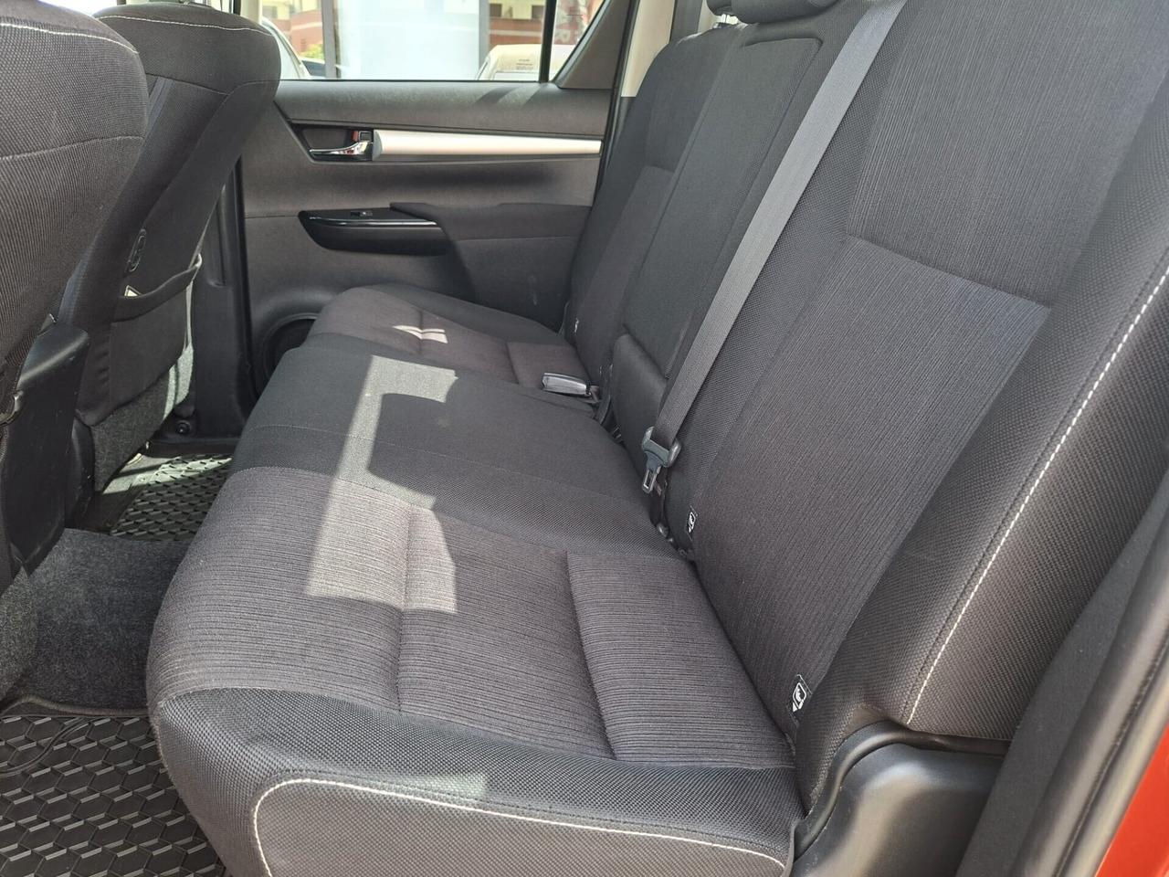 Toyota Hilux 2.4 4WD Double Cab 150cv Executive