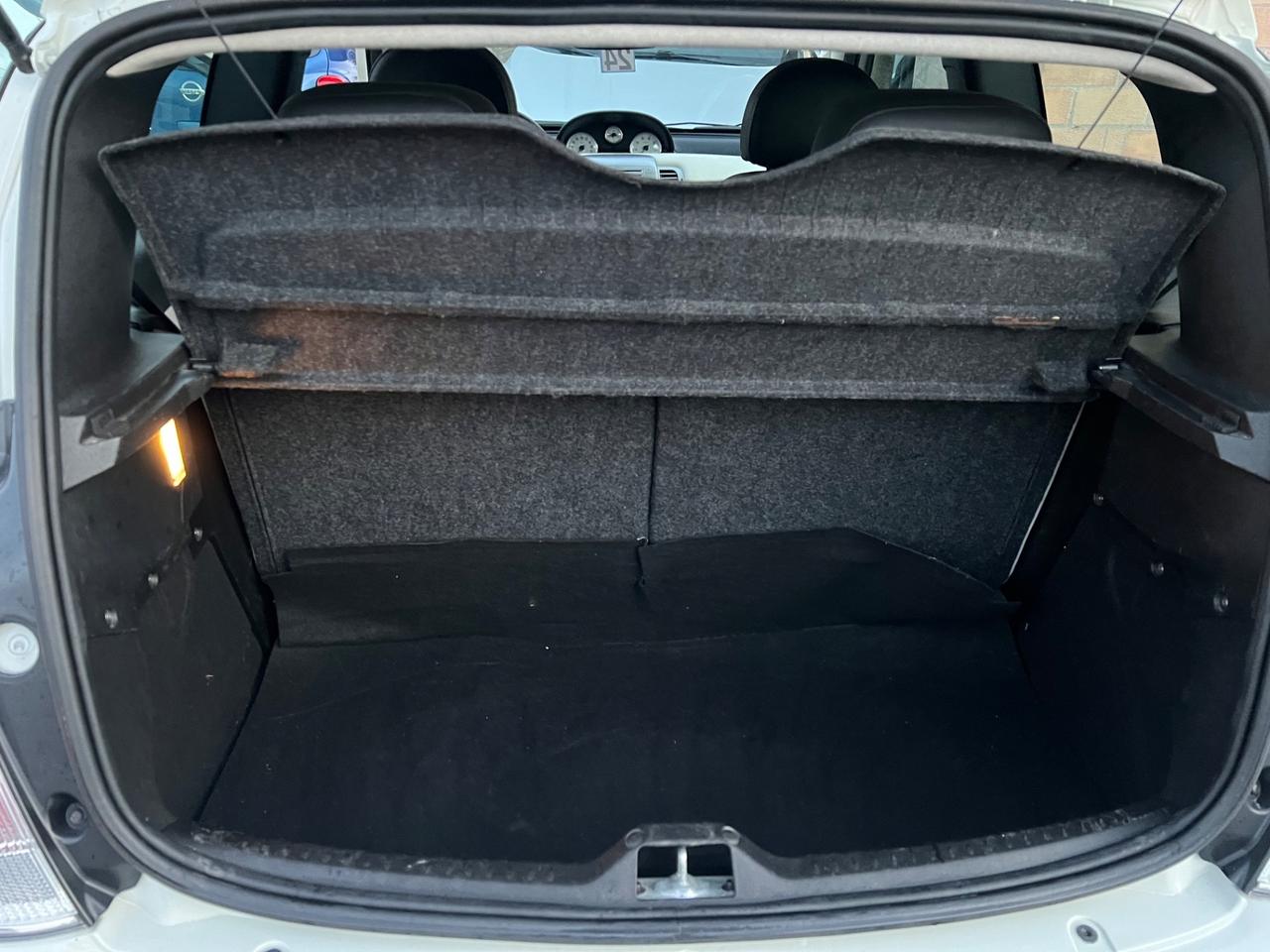 Lancia Ypsilon 1.2 69 CV Elle