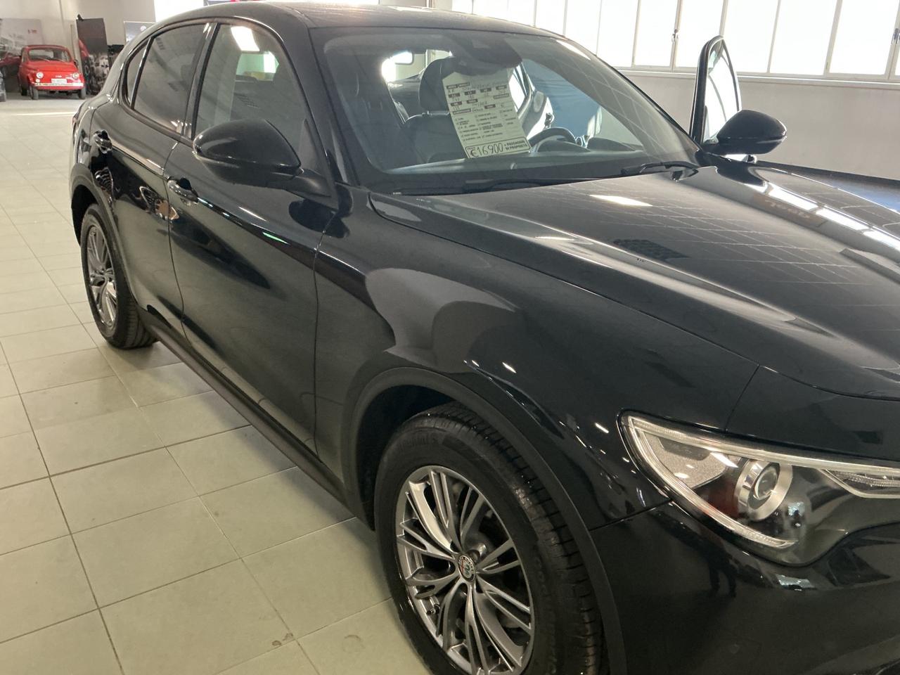 Alfa Romeo Stelvio 2.2 Turbodiesel 180 CV AT8 RWD Executive