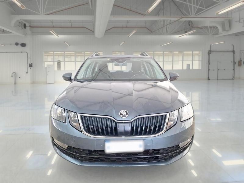 SKODA OCTAVIA WAGON 2.0 TDI EXECUTIVE DSG