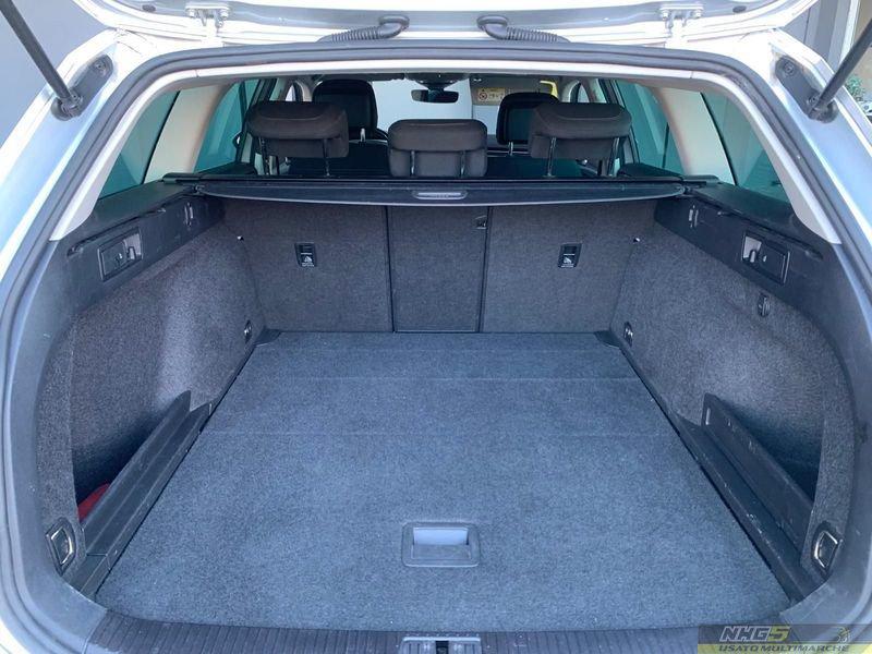Volkswagen Passat Variant 2.0 TDI SCR 122 CV EVO DSG Business