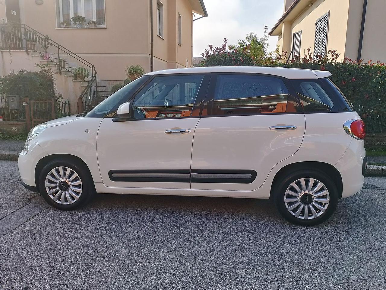 Fiat 500L Lounge 1.4 T-Jet