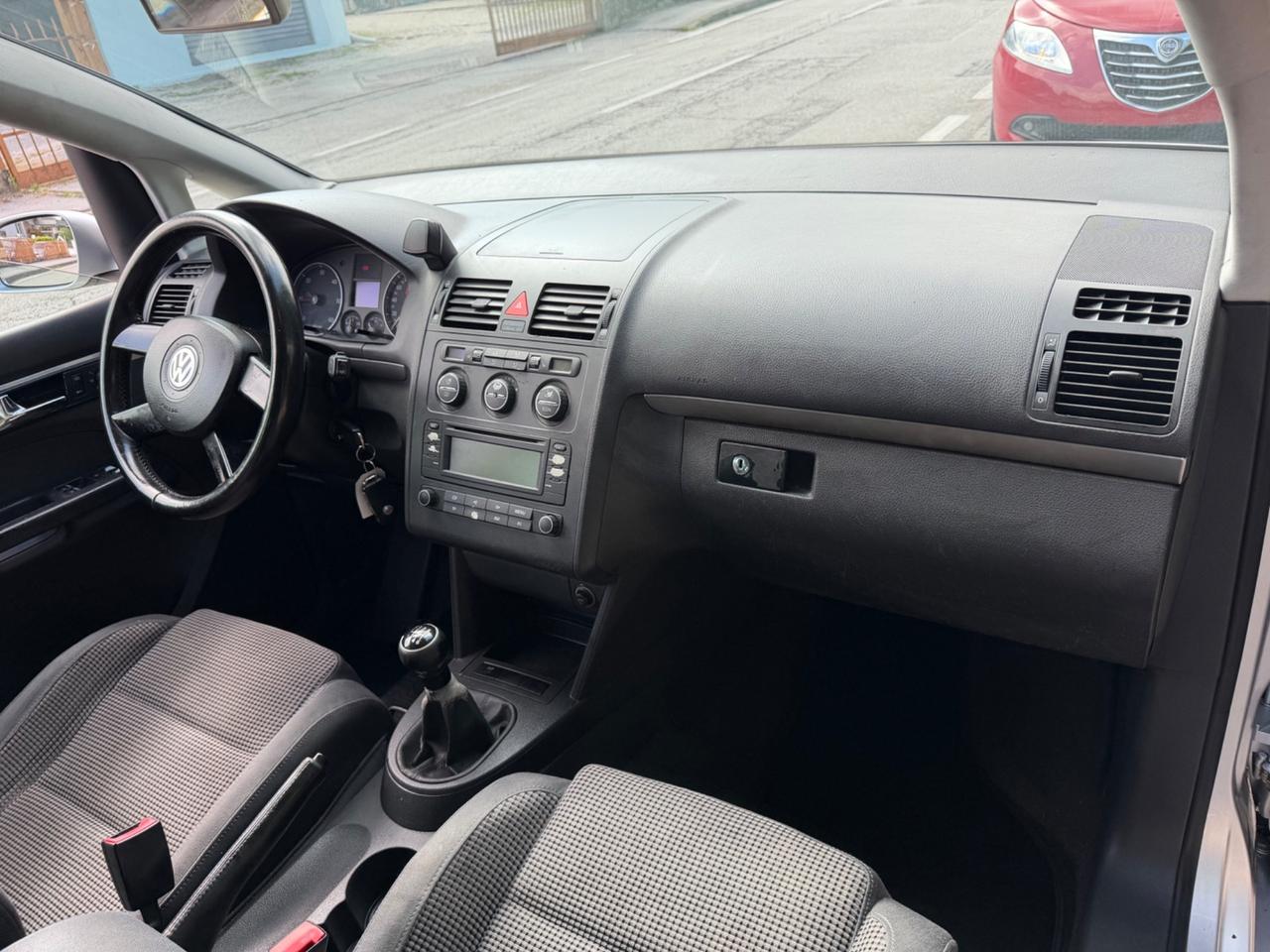 Volkswagen Touran 2.0 TDI 136CV Highline