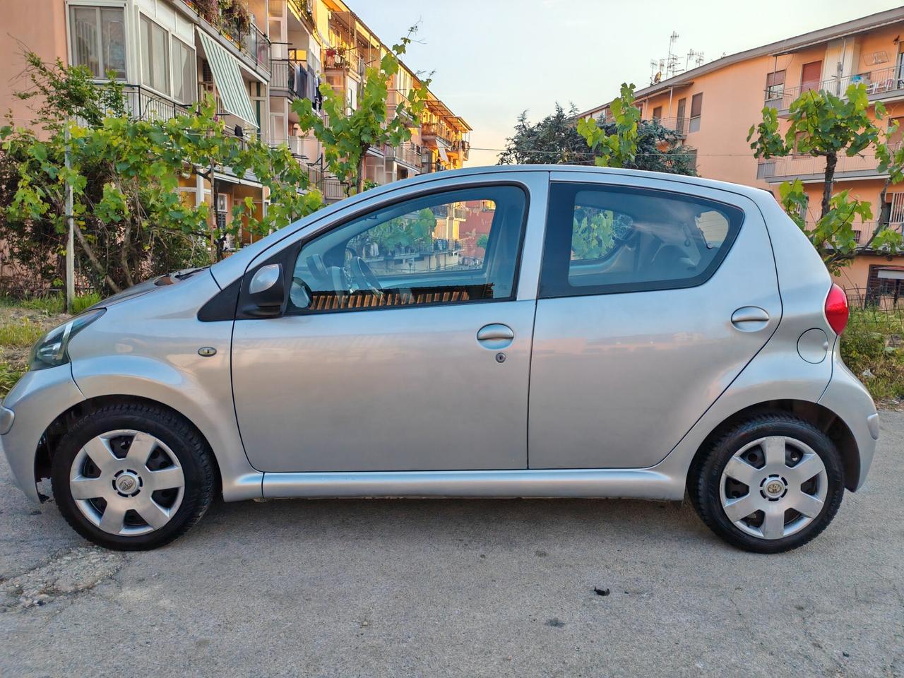 Toyota Aygo AUTOMATICA PERFETTA FRIZIONE NUOVA