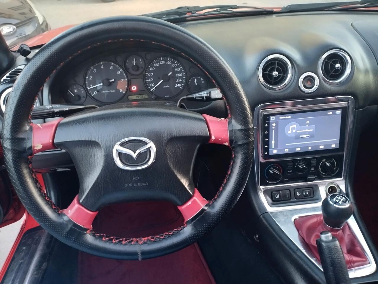 Mazda MX-5 1.6i 16V cat