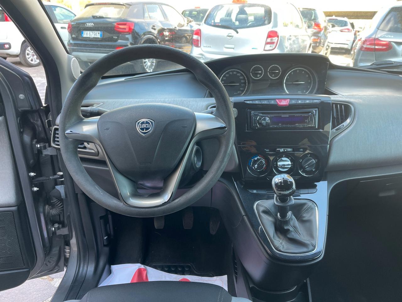 Lancia Ypsilon 0.9 TwinAir 85 CV 5 porte Metano Ecochic Gold NEO PATENTATO