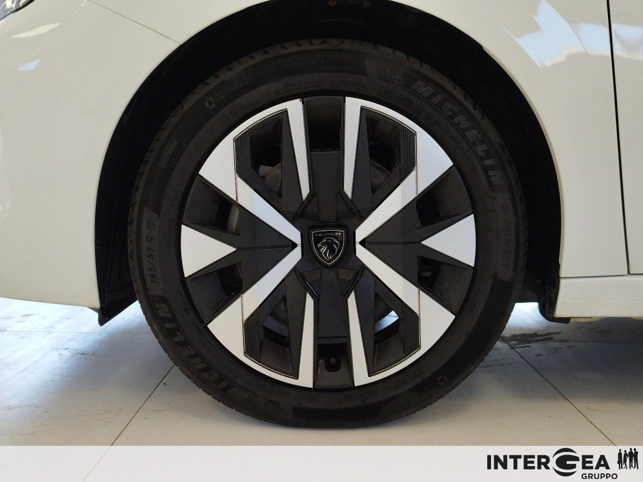 PEUGEOT 208 1.2 puretech Active s&s 100cv