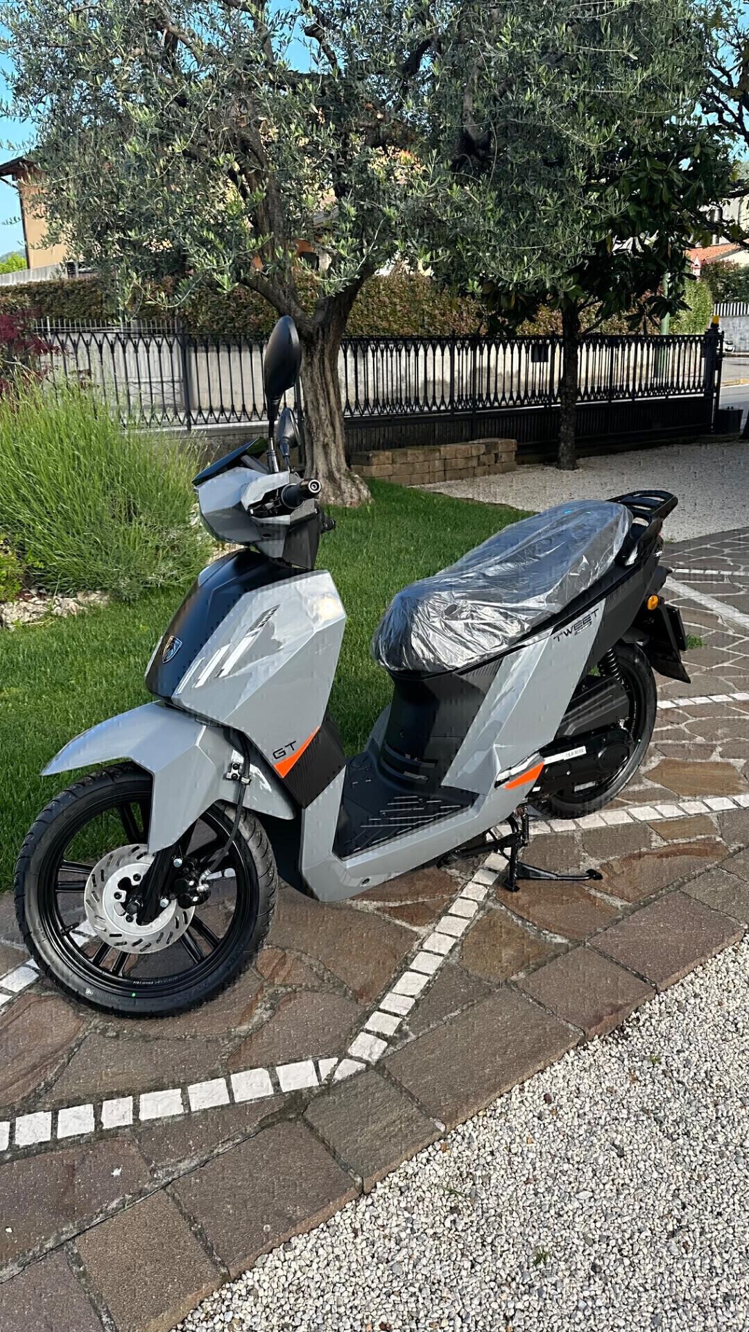 Peugeot Tweet 50 GT EURO 5+