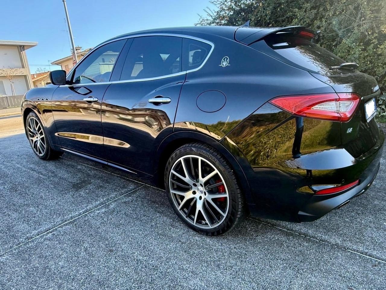 Maserati Levante V6 Diesel 275 CV AWD Granlusso
