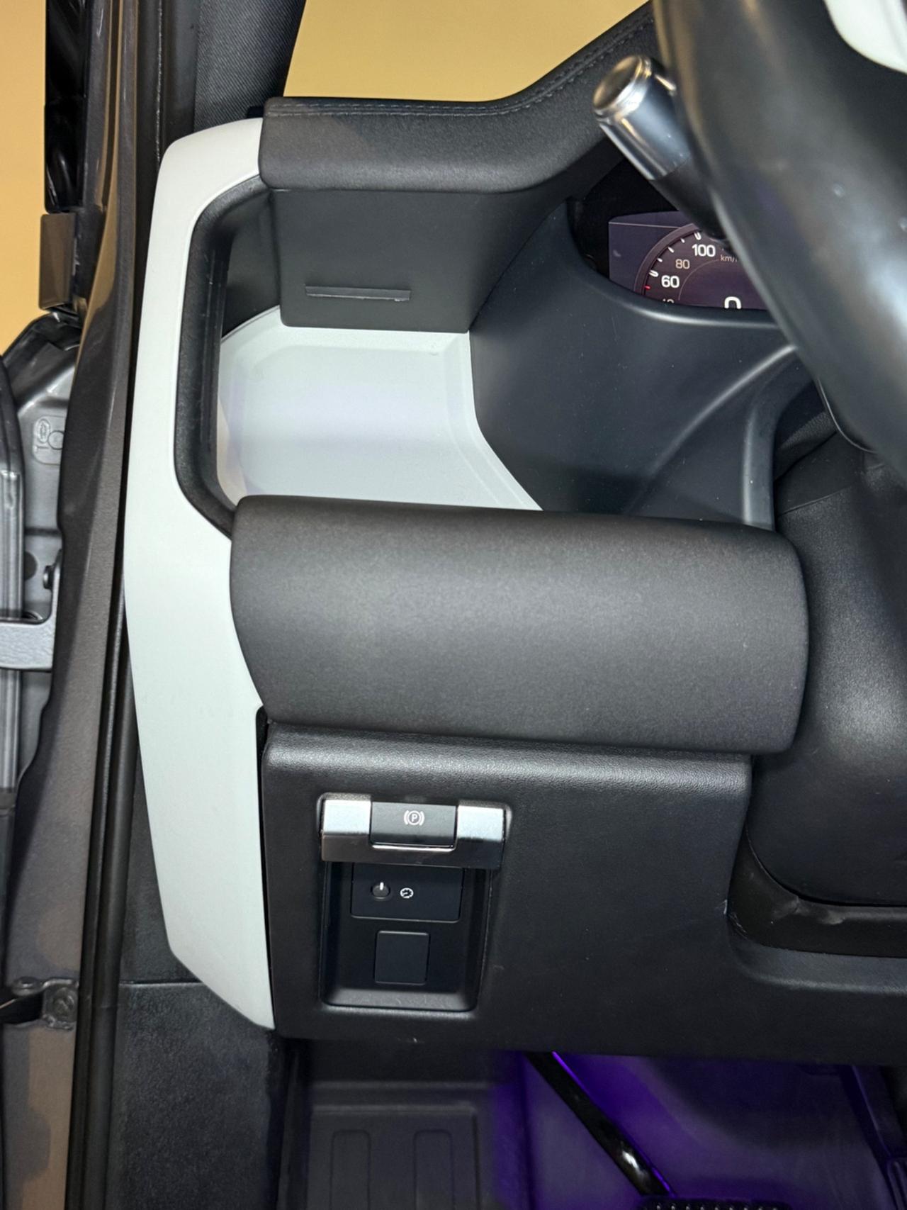 Land Rover Defender 90 3.0D I6 200 CV AWD Auto