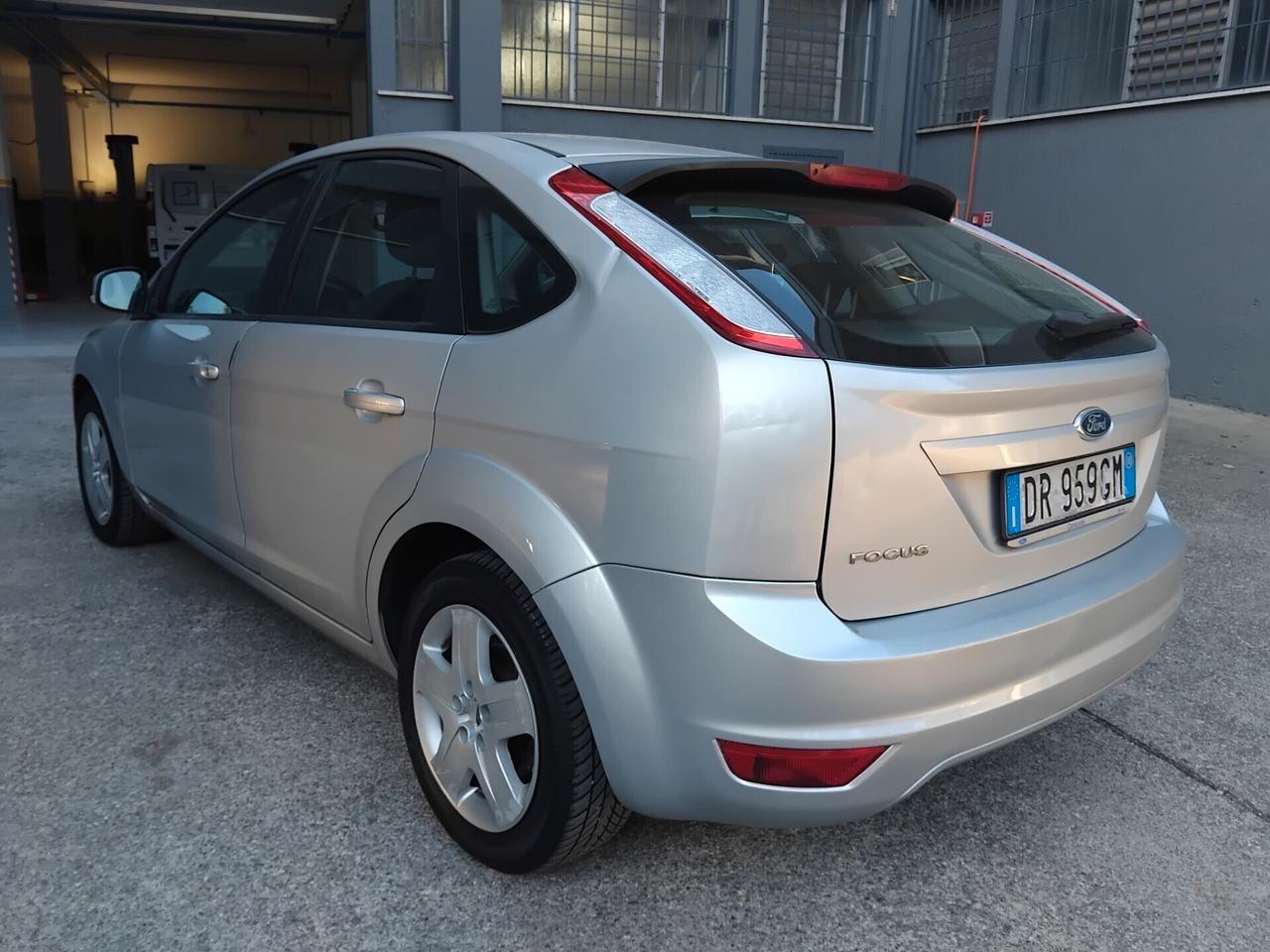 Ford Focus 2.0 gpl garanzia