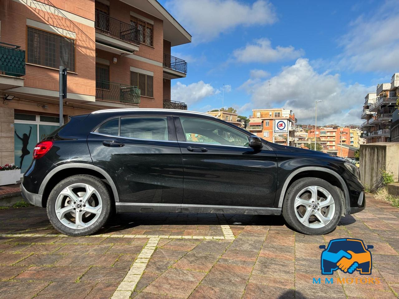 Mercedes GLA 200d Business auto 136 cv