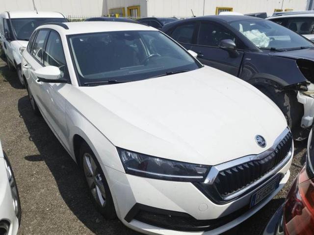 SKODA Octavia 2.0 TDI EVO SCR DSG Wagon Executive LEGGIBENE