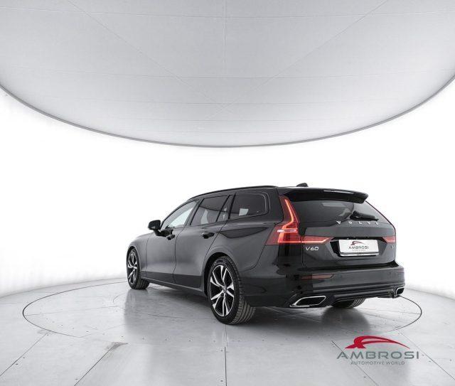 VOLVO V60 B4 (d) Geartronic R-Design