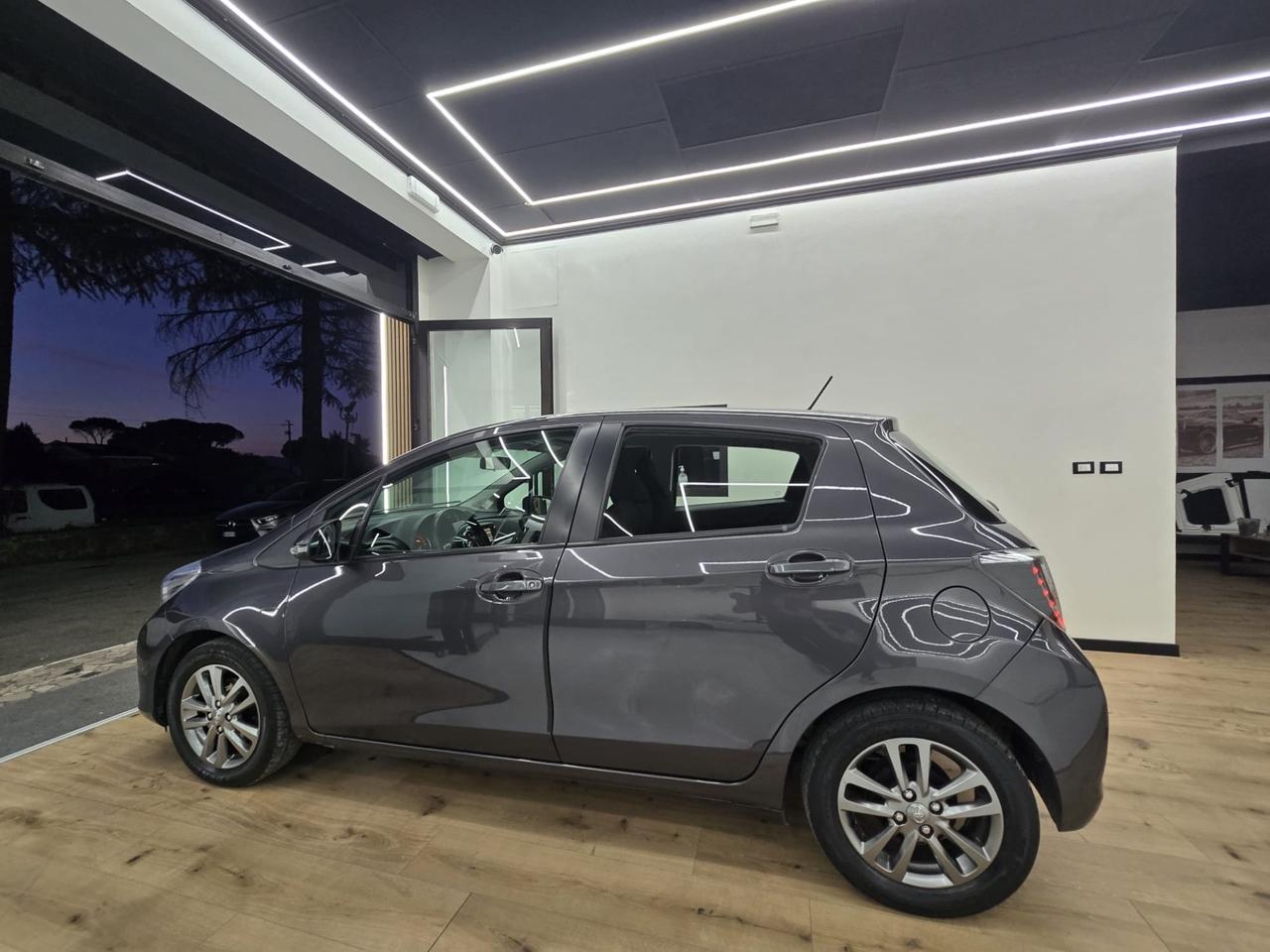 Toyota Yaris 1.0 5 porte Lounge