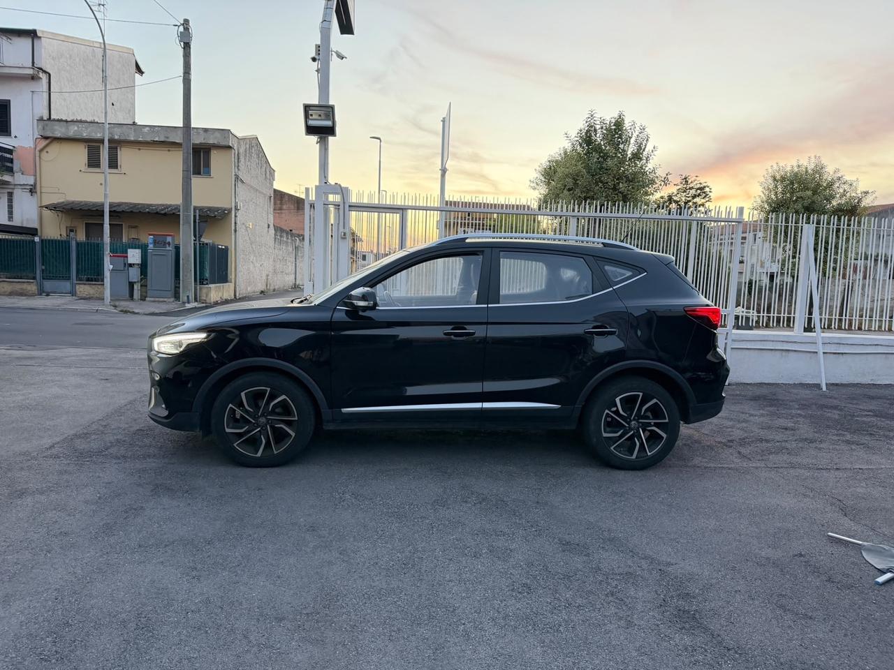 Mg ZS 1.5 VTi-tech Luxury KM CERTIFICATI IN FATTURA